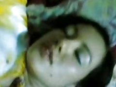 Braket Melayu-busty kemeja kuning