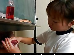 Cutie Jepang itsuki wakana wanks kontol keras uncensored
